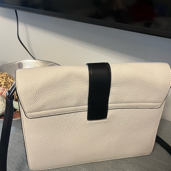 Kate Spade cross body handbag - Picture 5 of 9